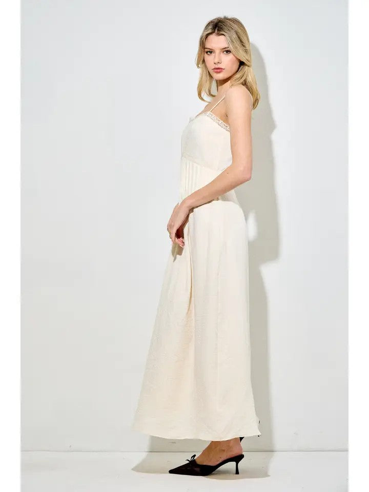 Lace & Pintuck Detailed Maxi Dress