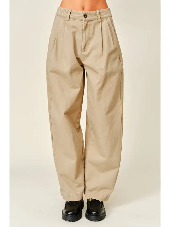Pleated Barrel Jeans