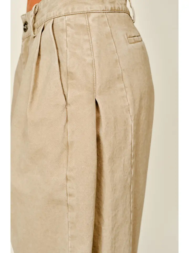 Pleated Barrel Jeans
