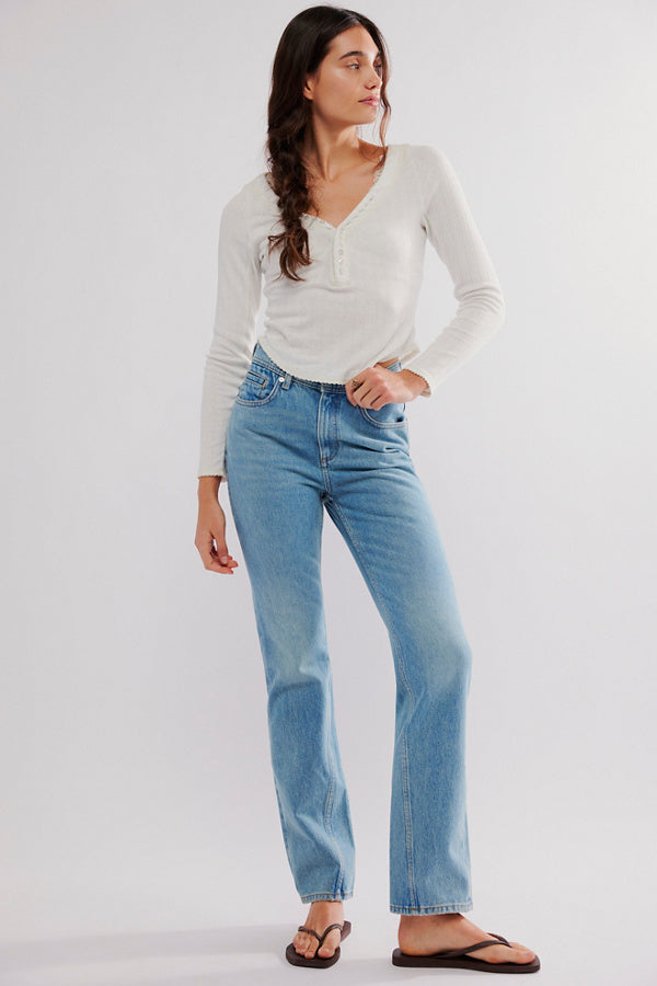 Xena Slim Straight Jeans