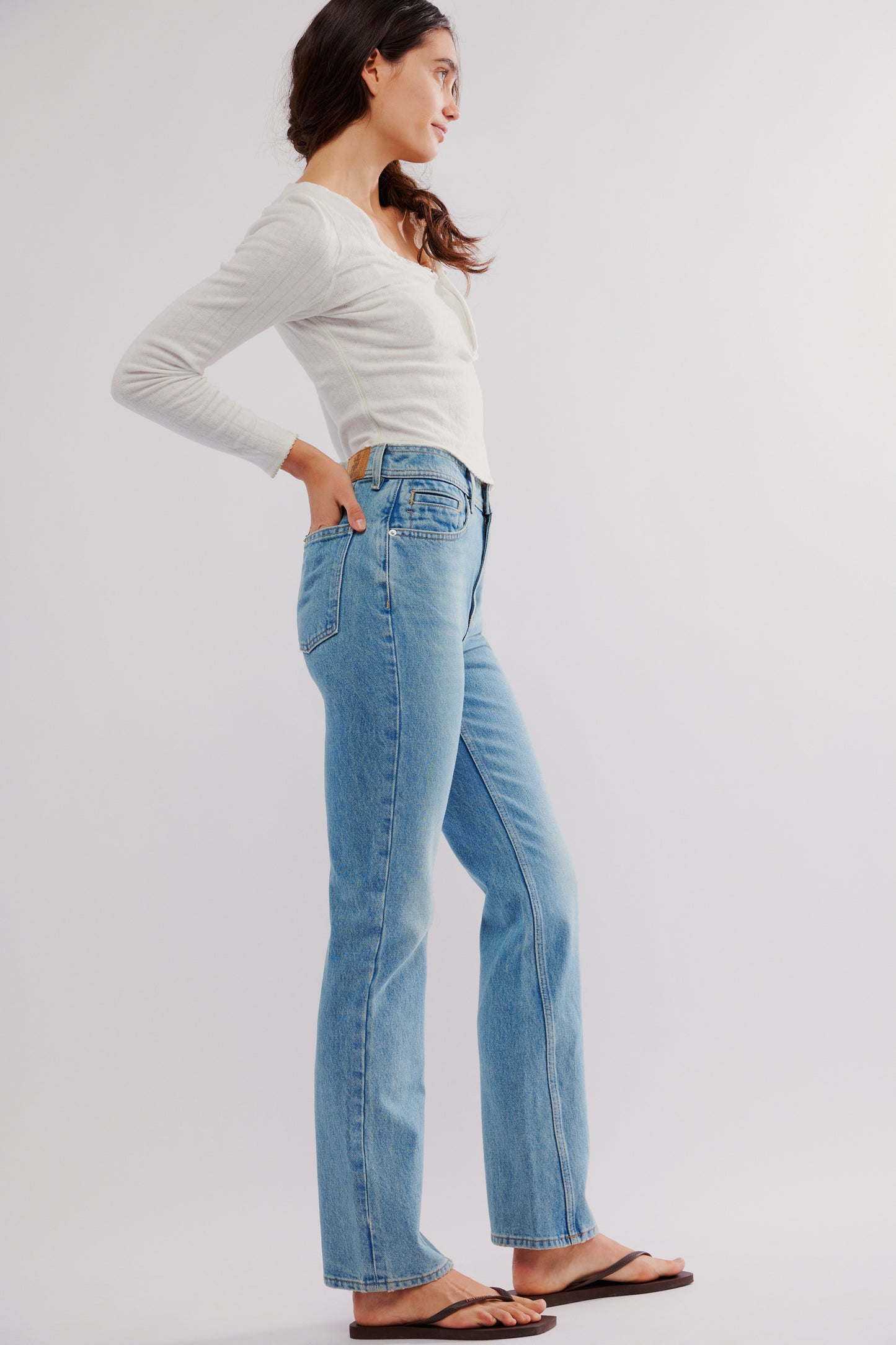 Xena Slim Straight Jeans