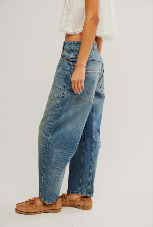 MINIMALIST MOXIE BOYFRIEND BARREL JEAN