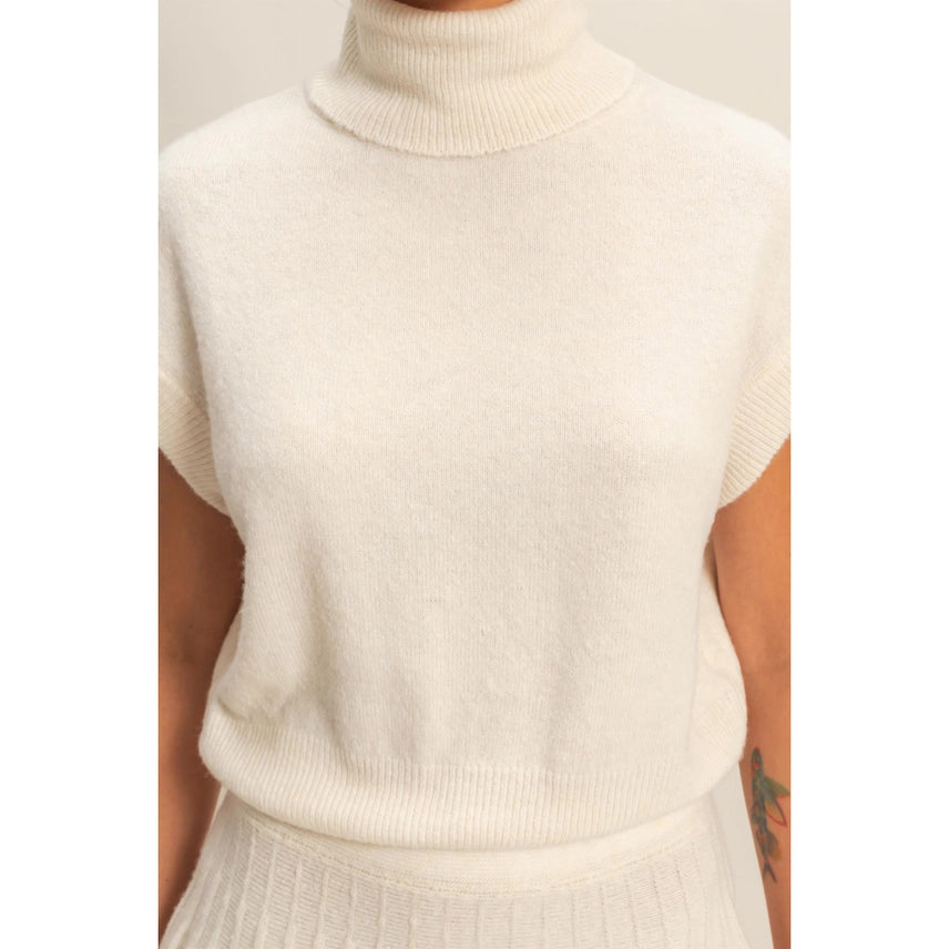 Turtleneck & Pleated skirt SET