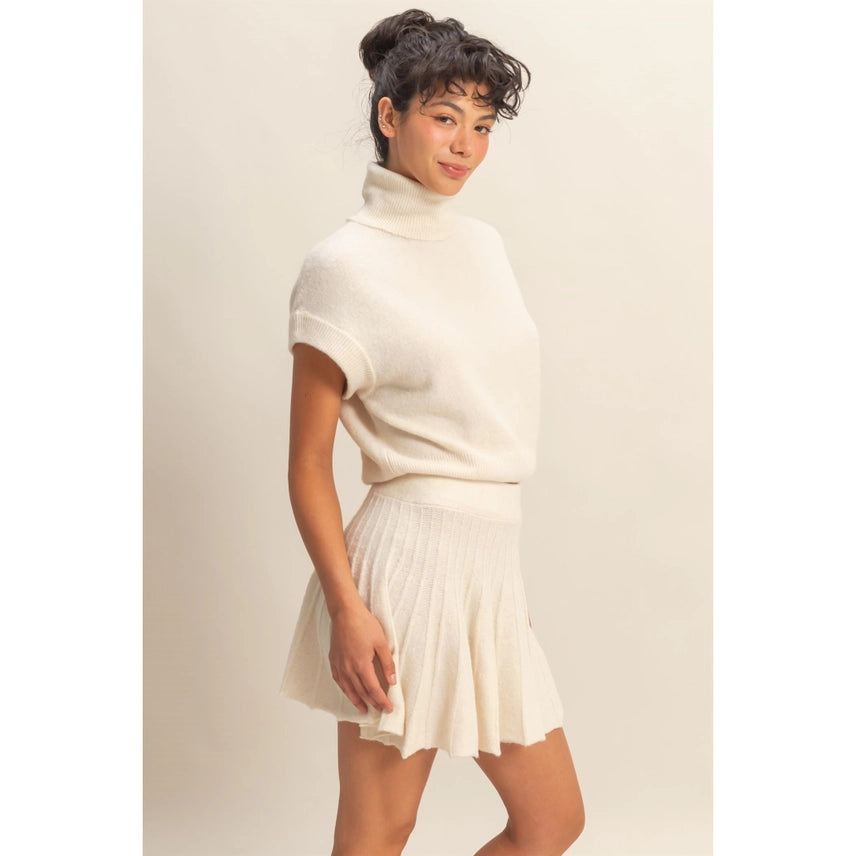 Turtleneck & Pleated skirt SET