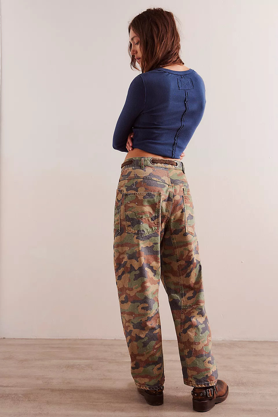 We the Free Moxie-Printed low slung Barrel Jeans